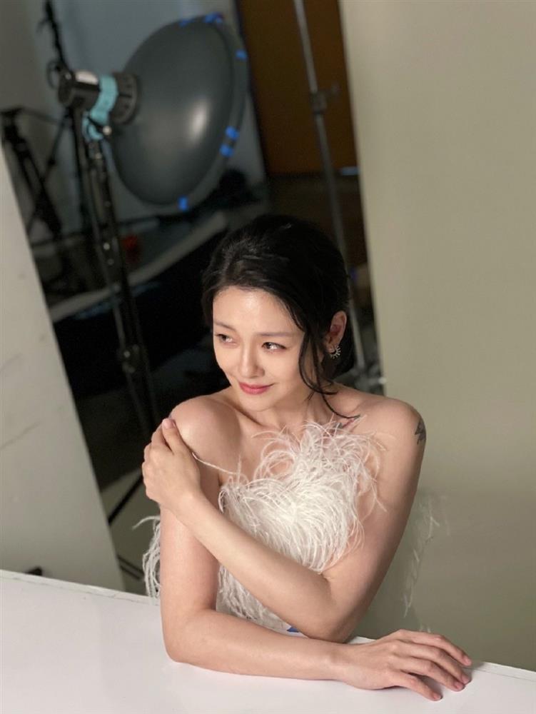 Nhan sắc thật Từ Hy Viên trong ảnh không chỉnh sửa-5