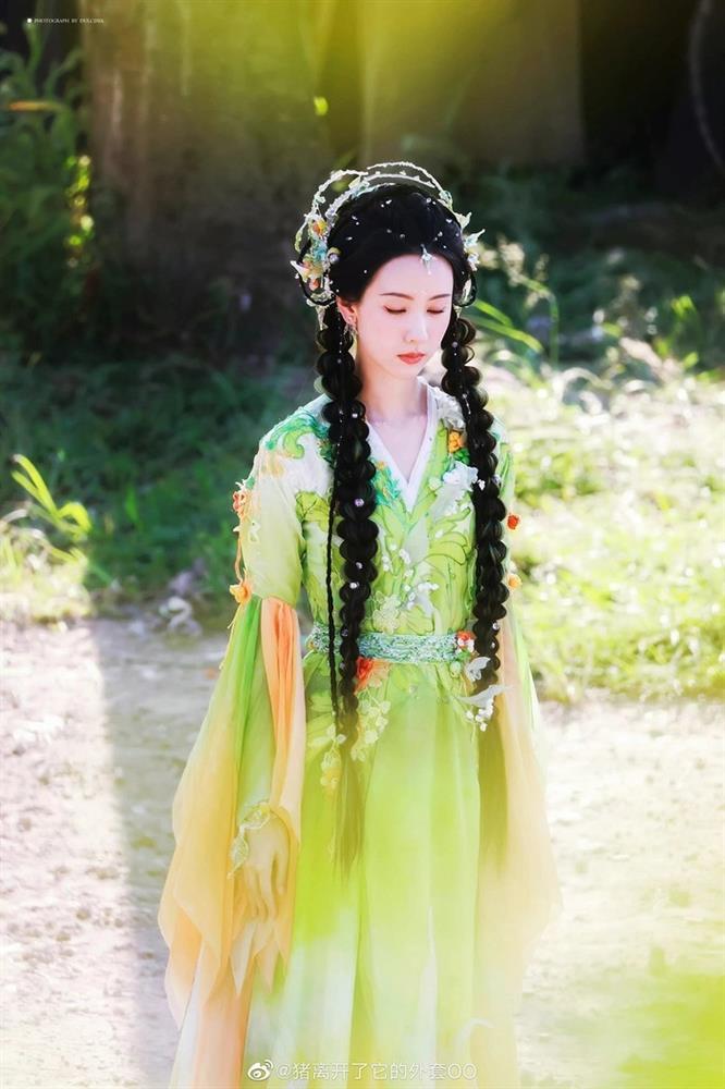 Mỹ nhân cổ trang mới đẹp như thần tiên khiến Cúc Tịnh Y phải dè chừng-2