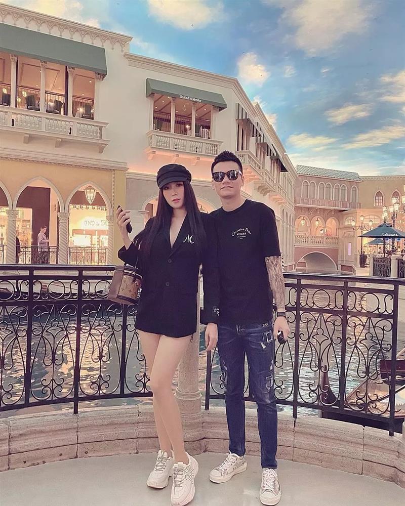 Bà xã Khắc Việt - DJ Thảo Bebe sở hữu vóc dáng nuột nà-1