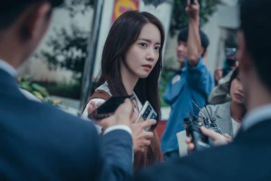 YoonA nói về cái kết gượng ép, lãng xẹt của 'Big Mouth'