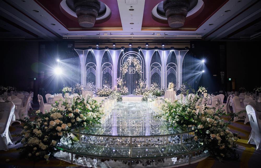 Em gái Huyền Baby xả ảnh đám cưới, nhìn hình quá xa hoa-2