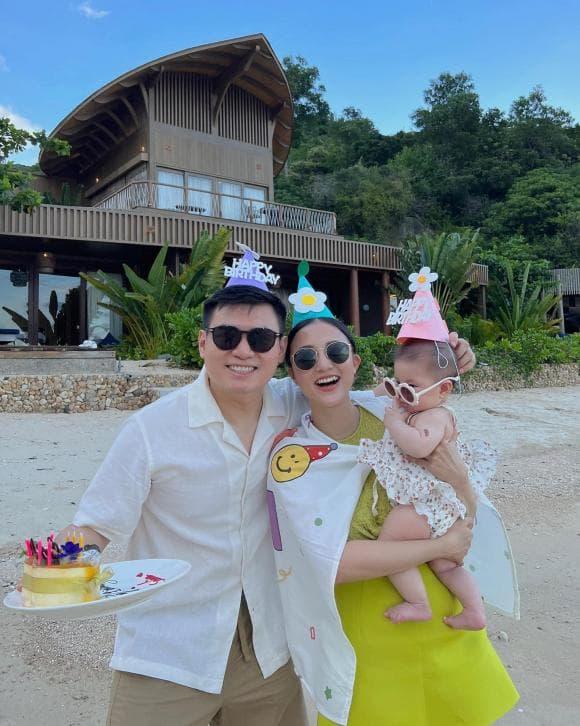 Salim ghi lại nụ hôn bất ổn của chồng thiếu gia và con gái-1