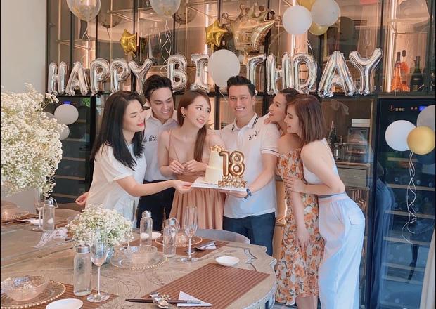 Hội bạn thân Quỳnh Nga - Lã Thanh Huyền chăm mặc theo dress code-7