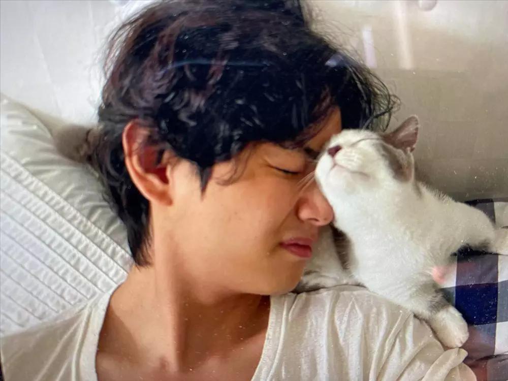 Hacker leak ảnh Jennie trong bồn tắm, YG vẫn nhất quyết giữ im lặng-2