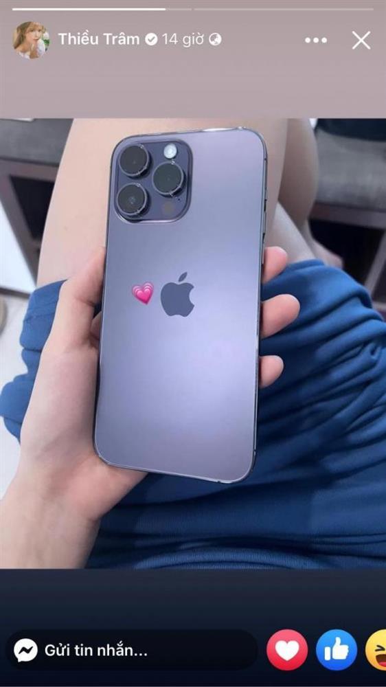 Dàn sao Việt đầu tiên đập hộp điện thoại iPhone 14-2