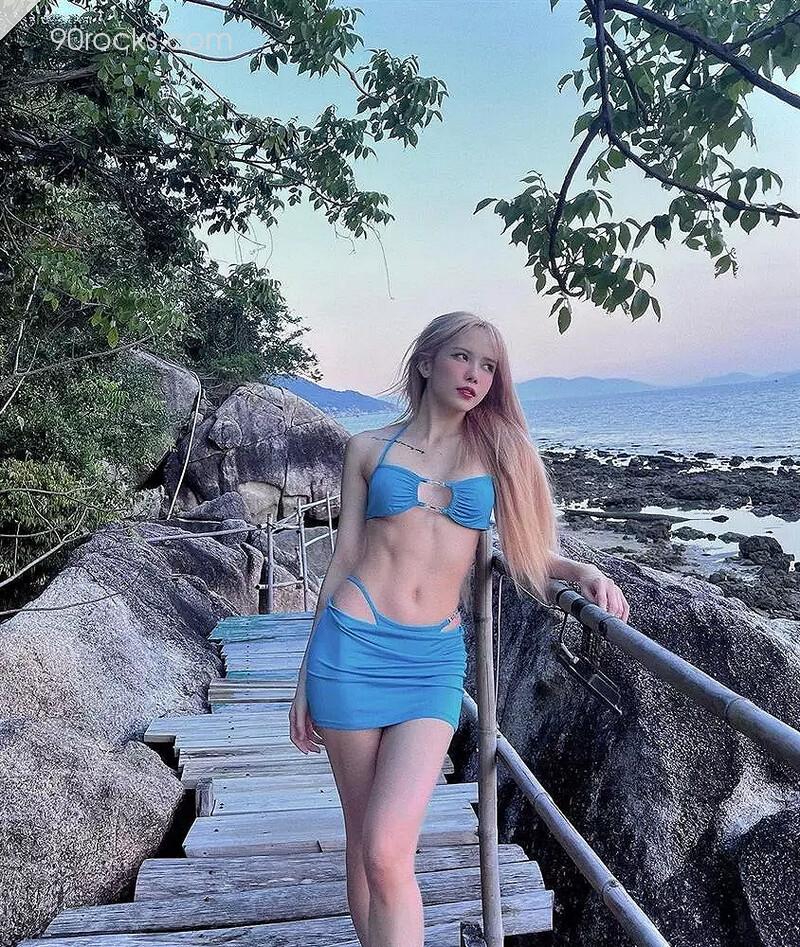 Thiều Bảo Trâm không góc chết, tự tậu quà khủng đón tuổi 28-10