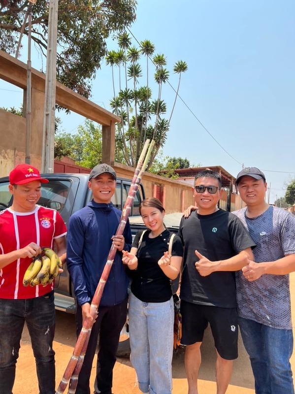 Bà Nhân tiết lộ chú ý về từng thành viên team Quang Linh Vlog-3