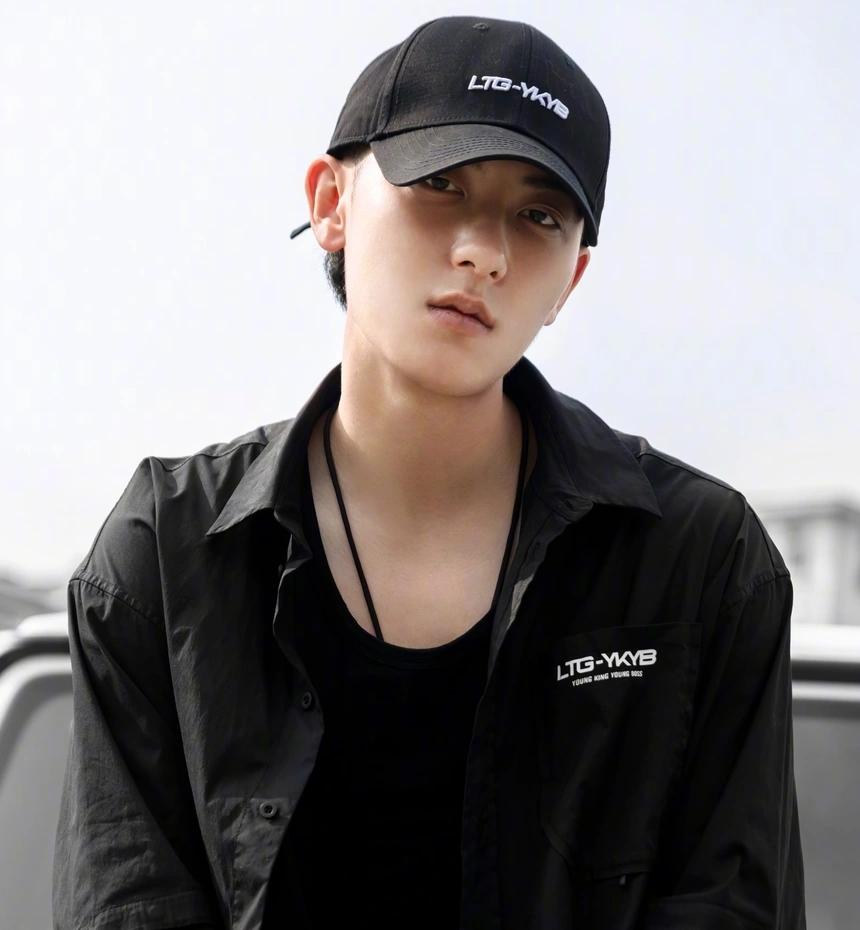 Bằng chứng Hoàng Tử Thao hẹn hò Từ Nghệ Dương-4