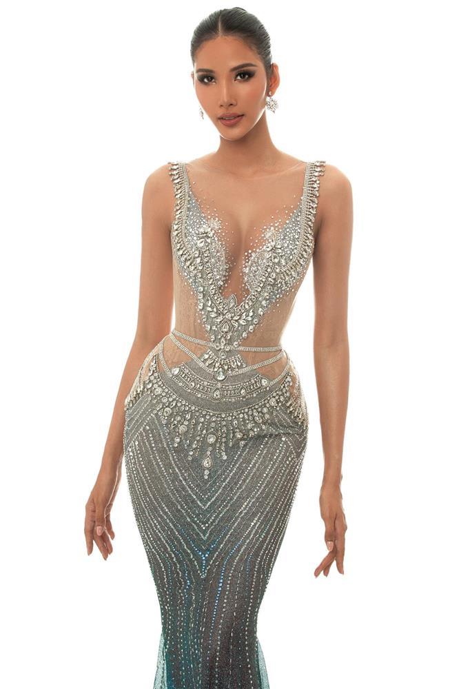 Bộ váy đẹp xuất sắc bị Hoàng Thùy bỏ qua tại Miss Universe-6