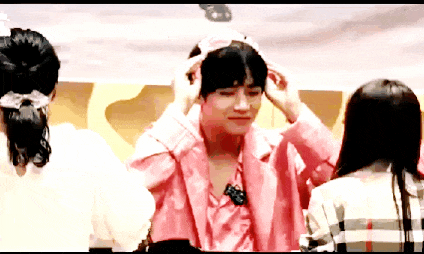 V (BTS) bị chê kênh kiệu, thái độ ngôi sao-5