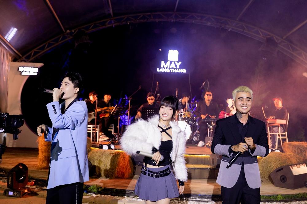 Trịnh Thăng Bình khởi động chuỗi tour show, Trúc Nhân ngẫu hứng hát trên xe lửa-5