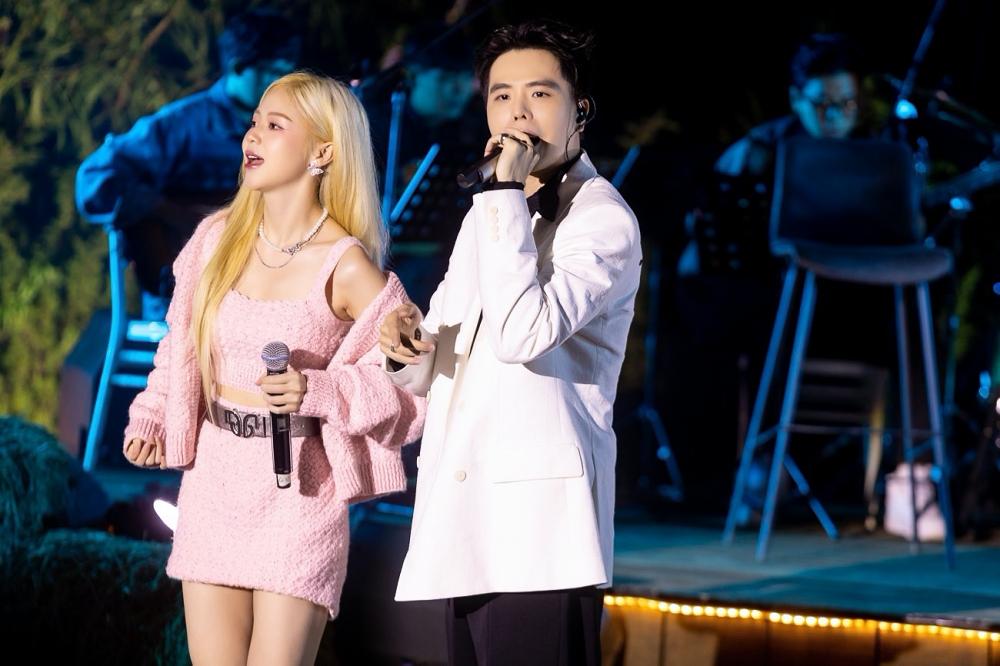 Trịnh Thăng Bình khởi động chuỗi tour show, Trúc Nhân ngẫu hứng hát trên xe lửa-2