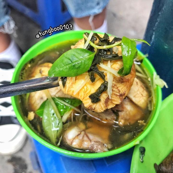 Đặc sản trứng vịt lộn hầm ngải cứu, chưa ăn thì ngại mà đã thử là mê-5