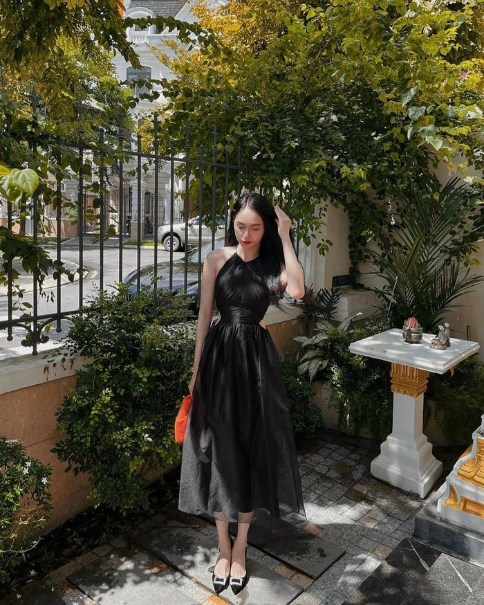 Hương Giang check-in ở biệt thự, siêu xe Matt Liu tặng vẫn còn?-1