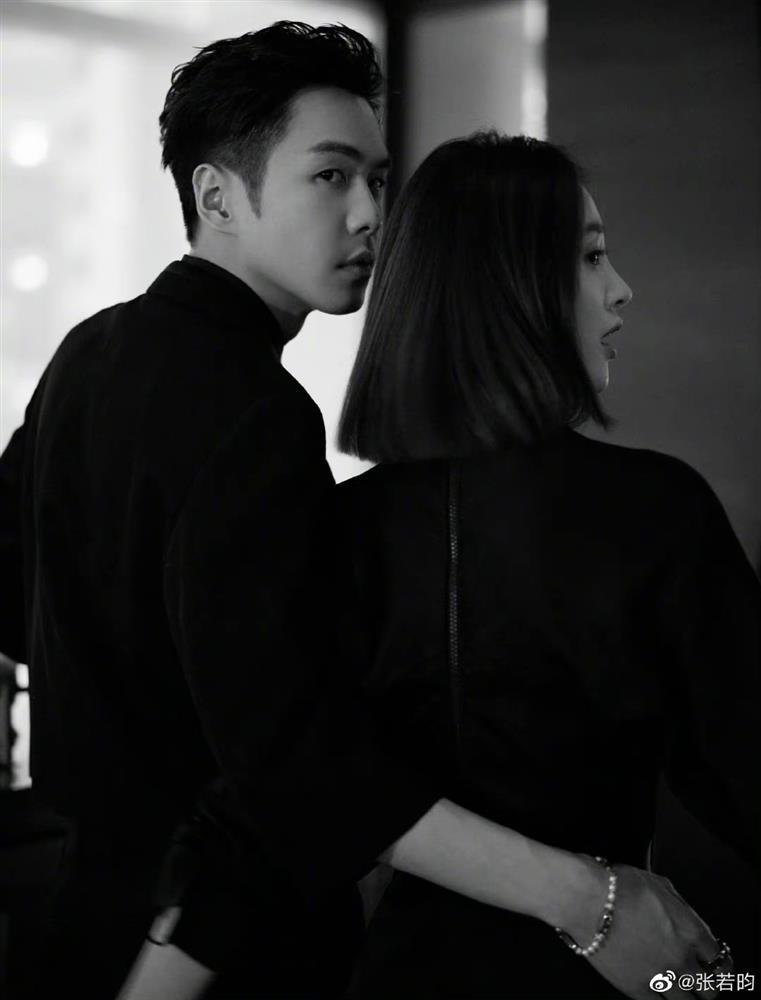 Loạt ảnh tình bể bình của Trương Nhược Quân - Đường Nghệ Hân-2