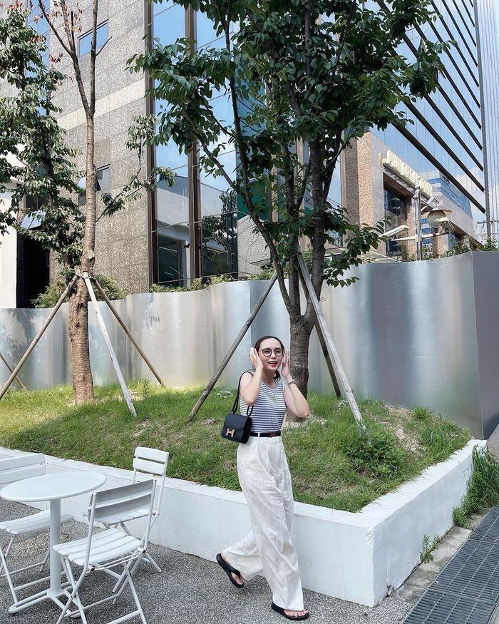 Bộ sưu tập đồ hiệu đắt đỏ của bà xã Văn Quyết, có cái nửa tỉ-10