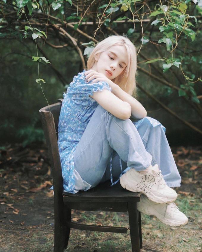 Diệu Nhi, Ngọc Trinh và dàn sao Việt thử style mặc váy với quần-7