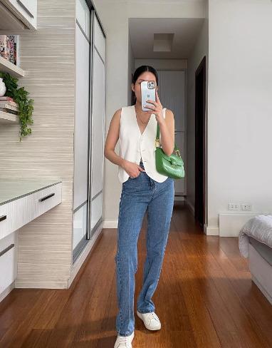 Jisoo, Jennie lăng xê mốt áo ghi-lê khoe style cá tính-8