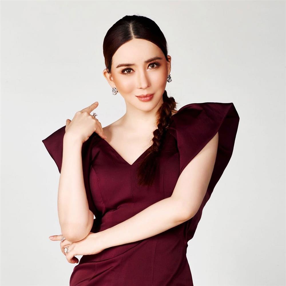 Rộ tin Miss Universe rơi vào tay nữ tỷ phú chuyển giới Thái Lan-2
