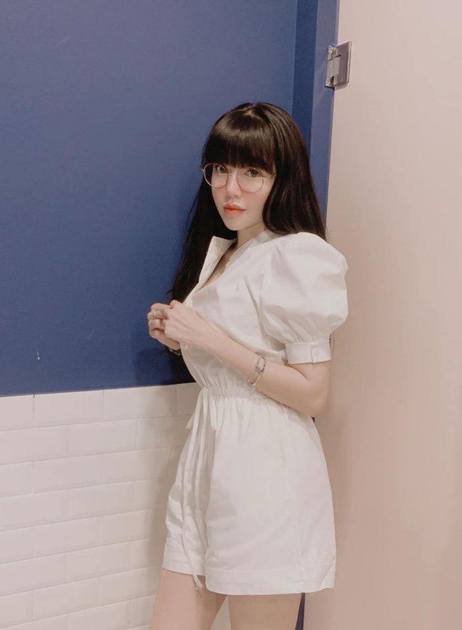 Elly Trần họp phụ huynh cho con mà như trình diễn thời trang-10