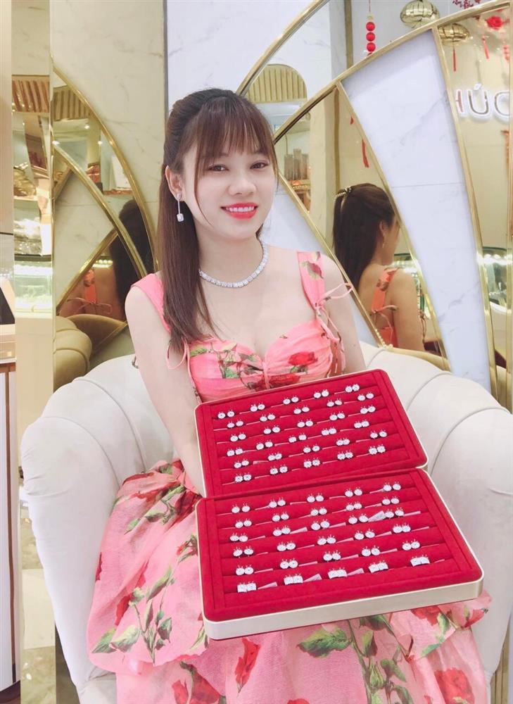 Phúc Vinh Diamond Jewelry - địa chỉ mua sắm kim cương ở TP.HCM-1