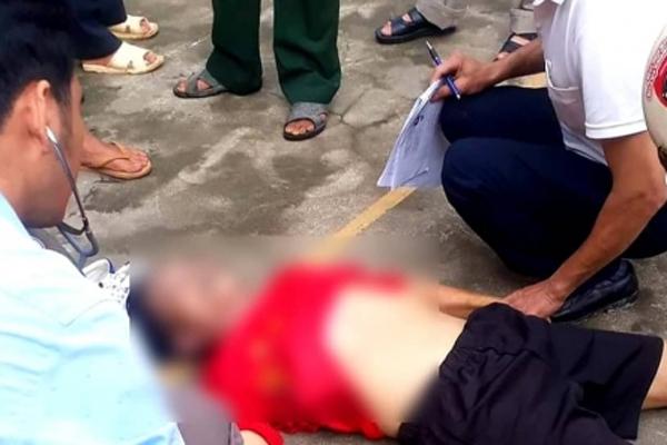 Đang đánh bóng chuyền, cụ ông ngã quỵ tử vong-1