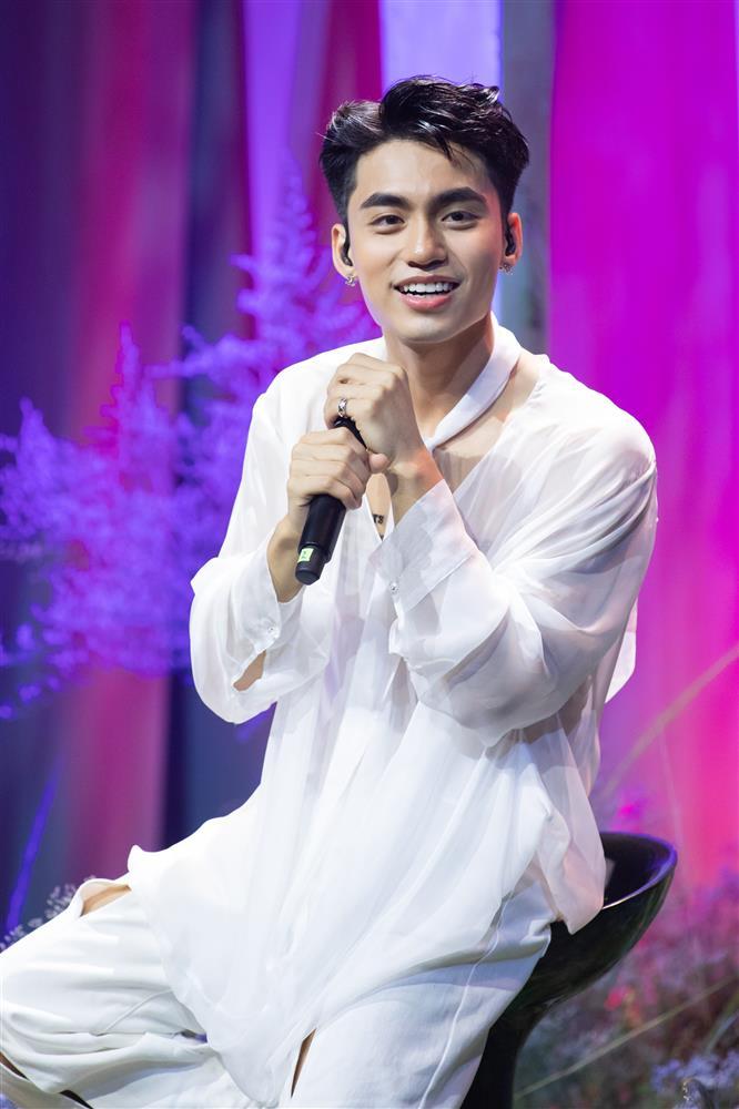 Bằng chứng cho thấy MONO đã chọn sai ca khúc debut?-1