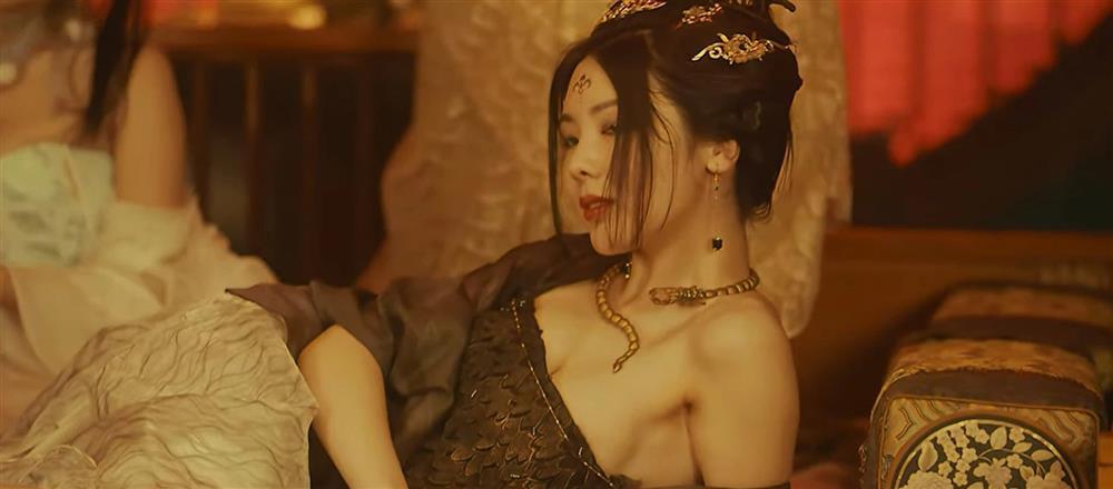 Tân Họa Bì bị chỉ trích vì lạm dụng cảnh nóng phản cảm-3