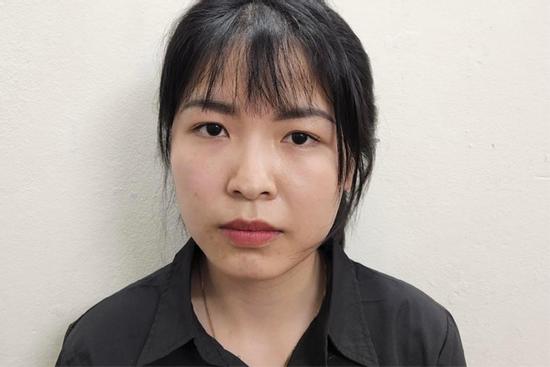 100 triệu 'không cánh mà bay' sau khi nâng mức hạn thẻ tín dụng