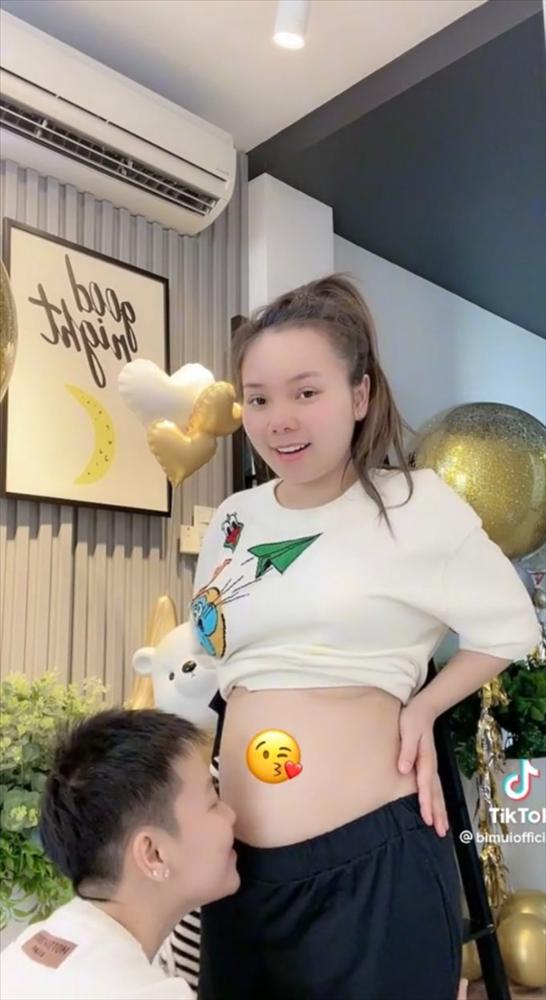 Cặp đôi nổi tiếng giới LGBT khoe ảnh hạnh phúc khi sắp có con-3