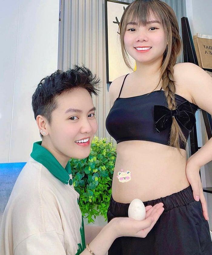 Cặp đôi nổi tiếng giới LGBT khoe ảnh hạnh phúc khi sắp có con-2