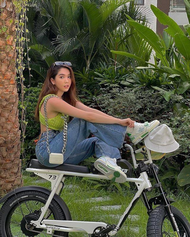 Chồng cũ Lệ Quyên khoe xe đắt xắt ra miếng giống Sơn Tùng-9