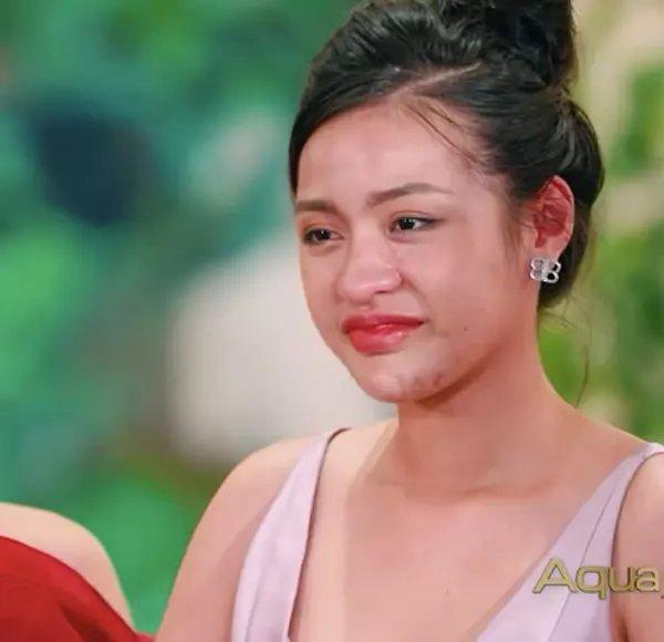 Loạt Tiktoker Việt lộ nhan sắc thật khác xa ảnh sống ảo-9