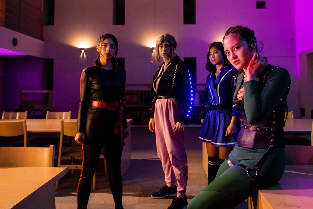 Ngô Kiến Huy hóa thân ‘đả nữ’: bắn súng, đánh đấm cực căng-8