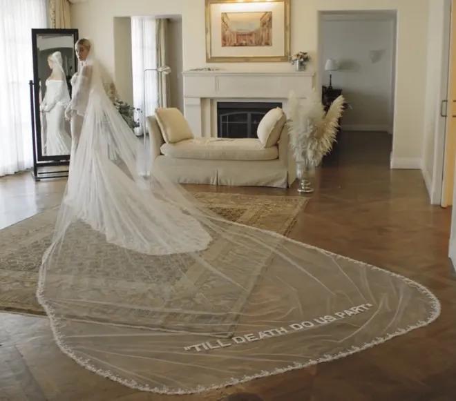 Khăn voan cưới của Phương Nga lấy ý tưởng từ Hailey Bieber?-9