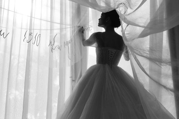 Khăn voan cưới của Phương Nga lấy ý tưởng từ Hailey Bieber?-11