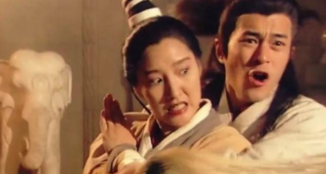 Bị Dương Quá ôm 2 lần, vì sao Lý Mạc Sầu không ra tay giết hại?-3