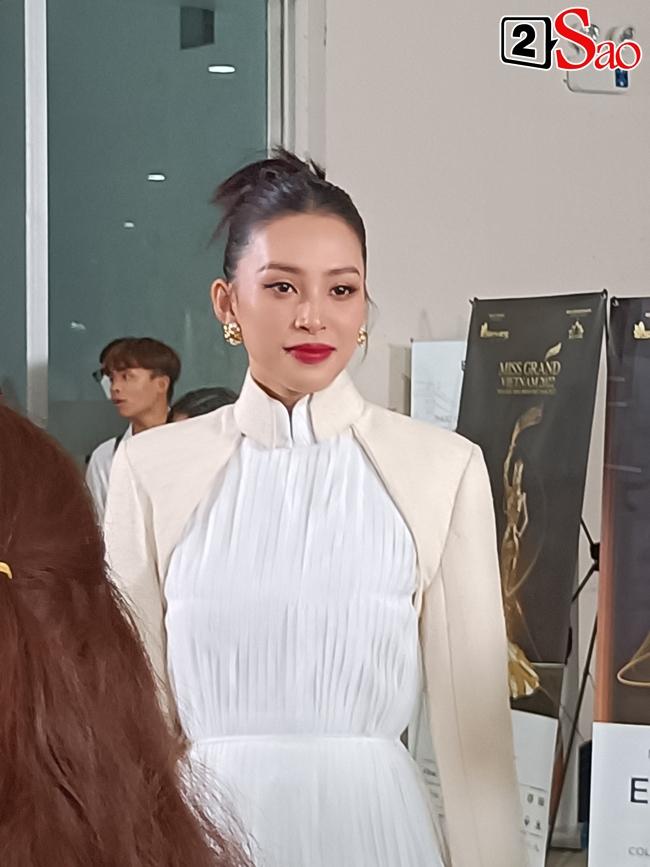 Phương Anh trang điểm khó tả, Anh Thư sáng rực CAM thường-7