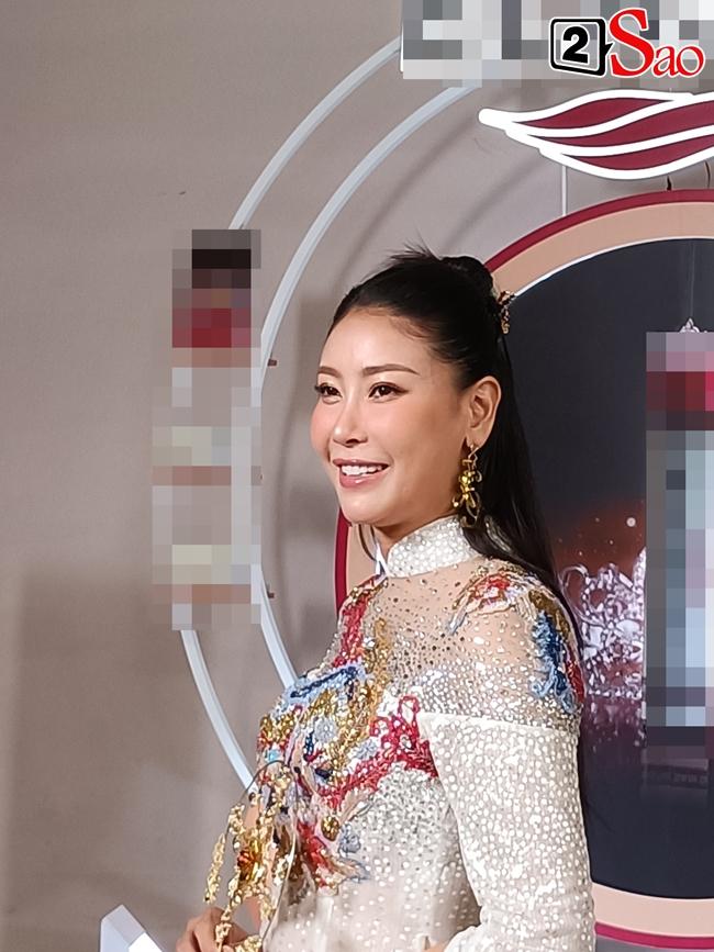 Phương Anh trang điểm khó tả, Anh Thư sáng rực CAM thường-21