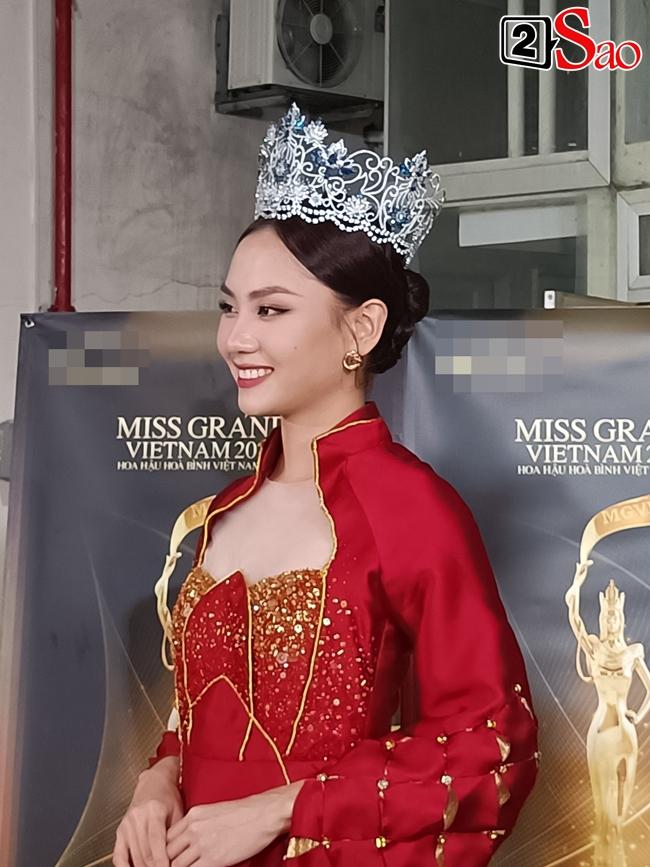 Phương Anh trang điểm khó tả, Anh Thư sáng rực CAM thường-9