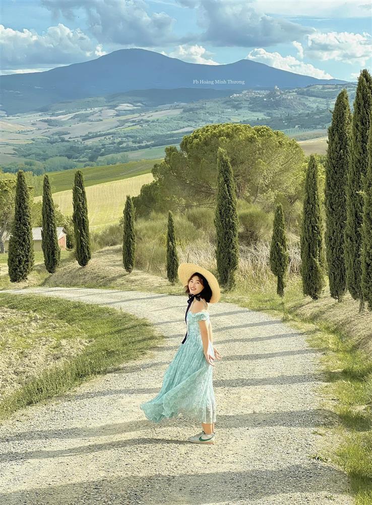 Cô gái 9X du lịch 20 nước: Tôi bị kẻ biến thái đập cửa nửa đêm-1