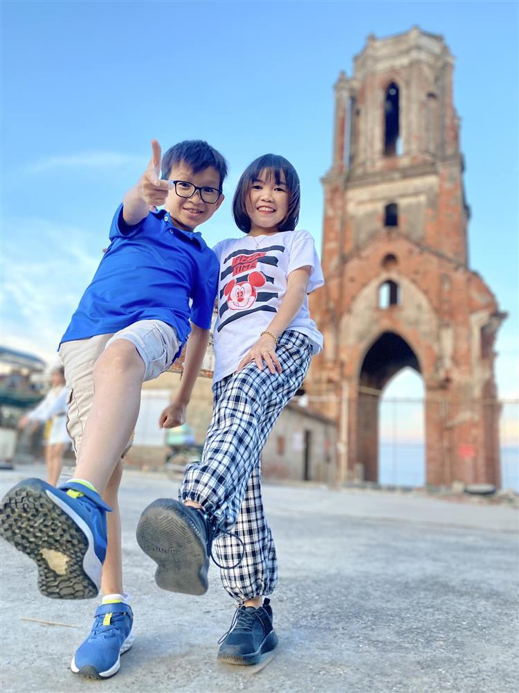 Hôn nhân cặp đôi mặt học sinh tuổi phụ huynh nổi đình đám-7