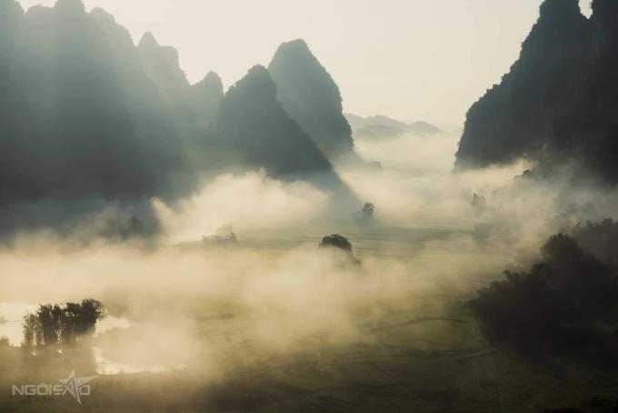 Sông Quây Sơn tựa tranh thủy mặc vào mùa thu-3