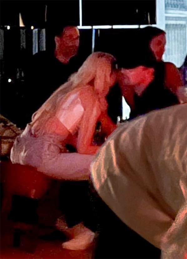 Bạn gái cũ chạm mặt tình tin đồn của Leonardo DiCaprio-3