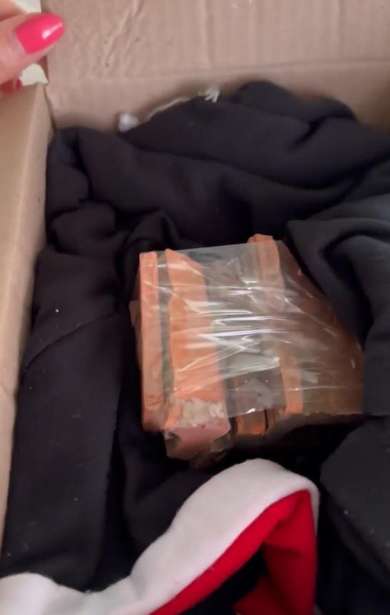 Thu Hoài mua mỹ phẩm gần 1 triệu nhưng được ship về cục gạch-4