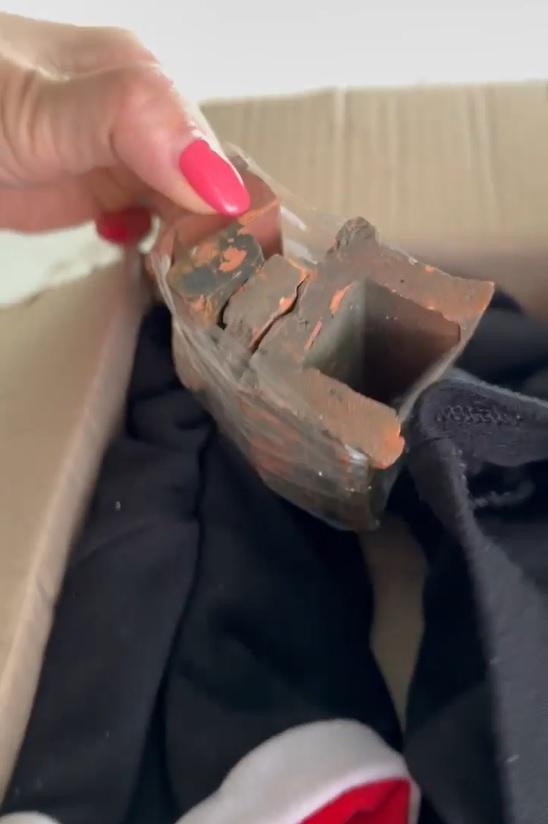 Thu Hoài mua mỹ phẩm gần 1 triệu nhưng được ship về cục gạch-5