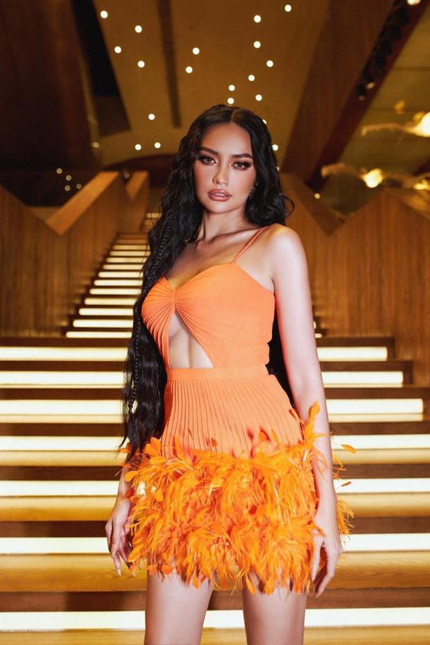 Ngọc Châu copy Tóc Tiên trong dự án Road To Miss Universe 2022?-5