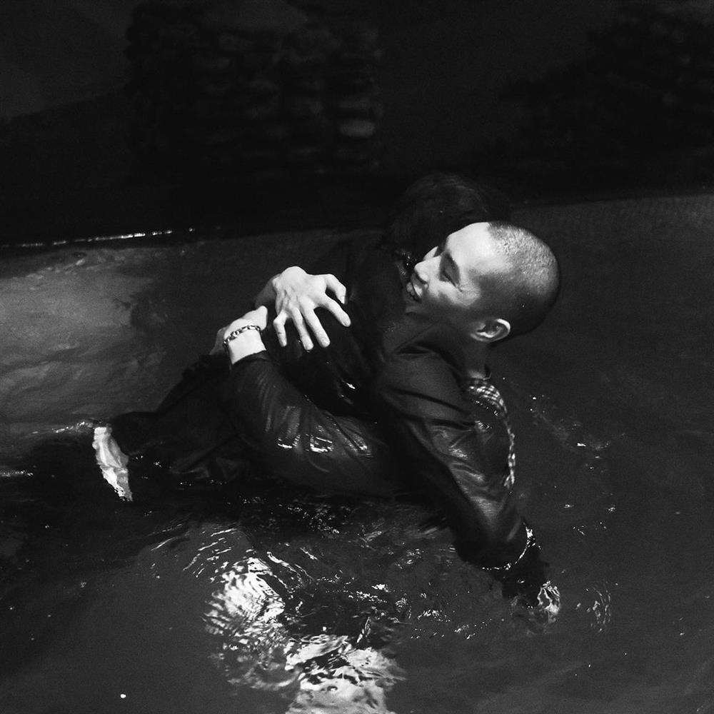 Chồng Ngô Thanh Vân hiếm hoi khoe em trai ruột bảnh bao-3