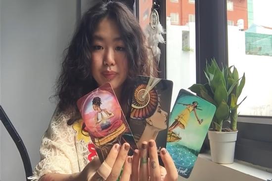 Bói bài Tarot hàng ngày - thứ Ba 27/9/2022: Giương Đông kích Tây