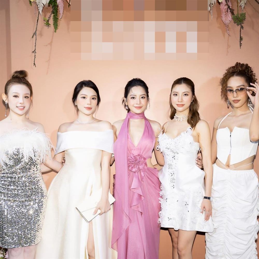 Erik trang điểm mặt trắng phấn hơn cả Chi Pu-1